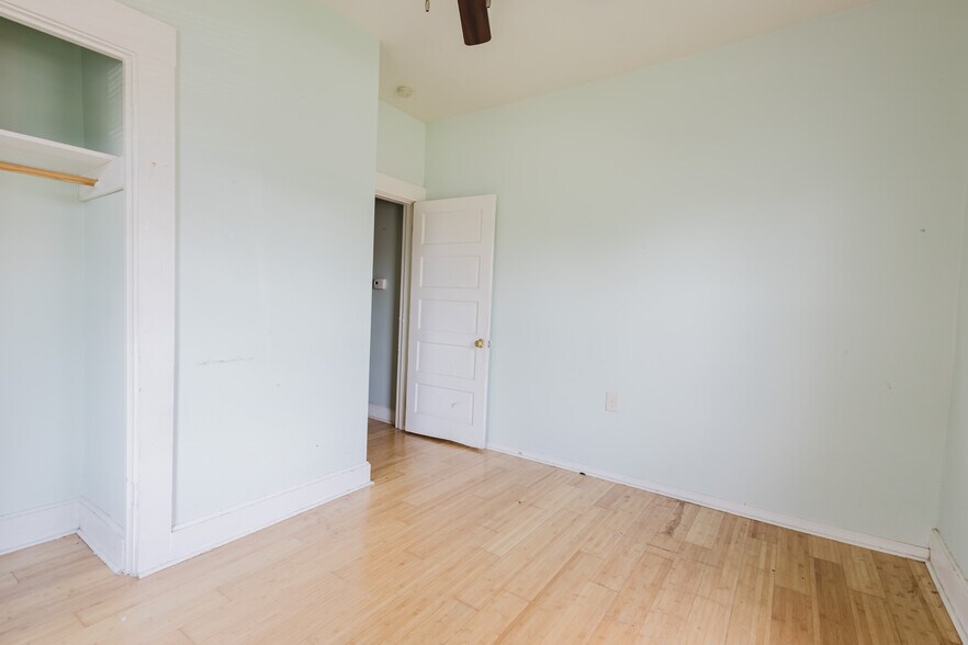 More Photos Of , Lexington Specialty For Sale