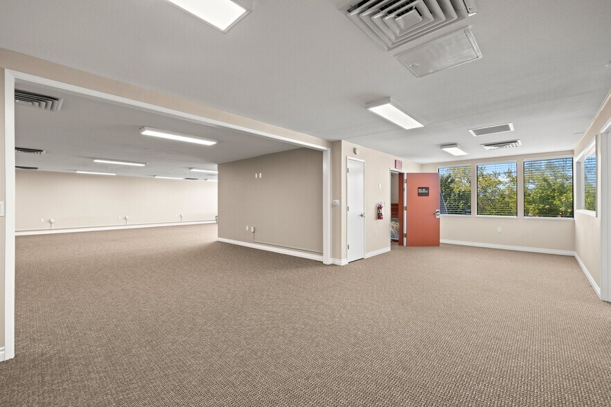 More Photos Of 4400 SW 110th Ave, Beaverton Medical For Sale