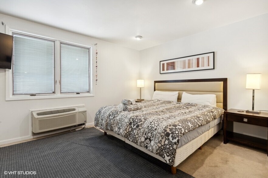 More Photos Of , Chicago Multifamily For Sale
