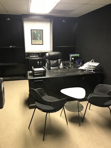 More Photos Of 14787-14851 Build America Dr, Woodbridge Warehouse For Lease