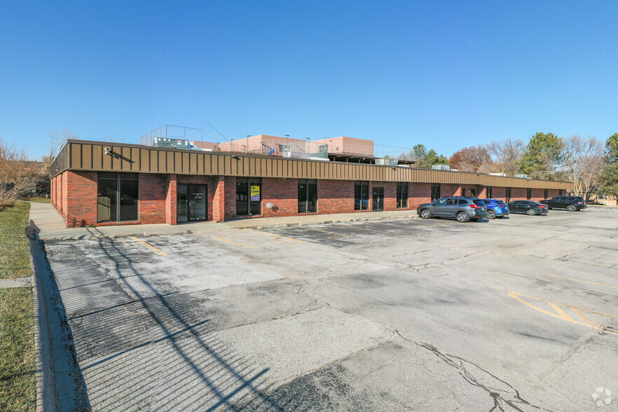 Primary Photo Of 2424-2428 S 130th Cir, Omaha Office For Lease