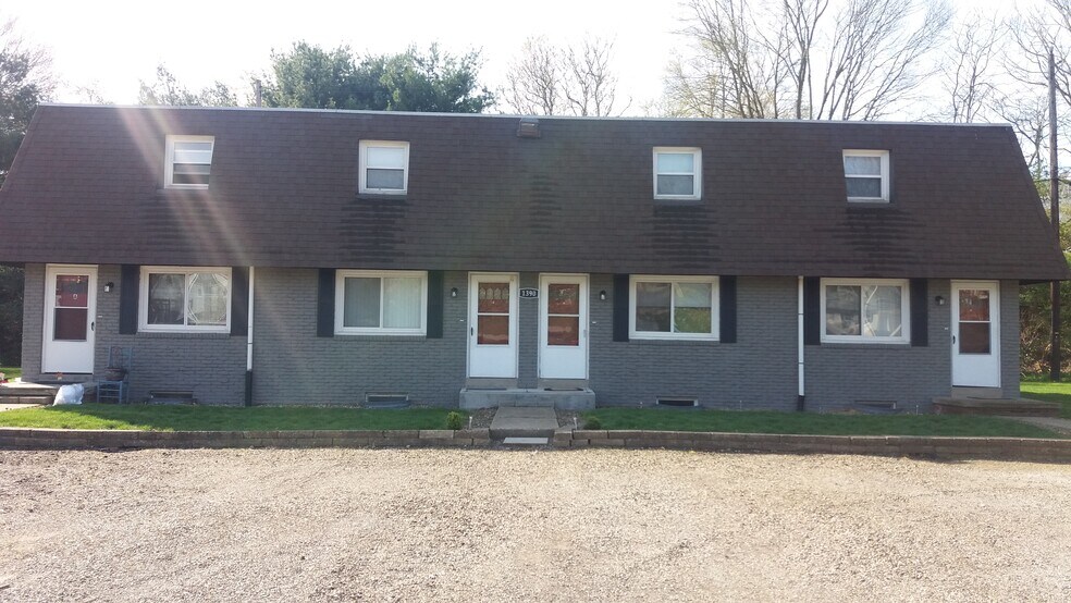 More Photos Of 1386 Lincoln Dr, Monaca Multifamily For Sale