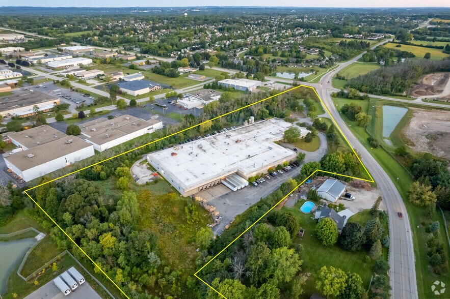 More Photos Of W139N9499 State Highway 145, Menomonee Falls Manufacturing For Sale