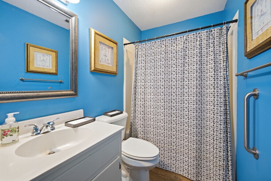 More Photos Of 17-19 W Second St, Wendell Specialty For Sale