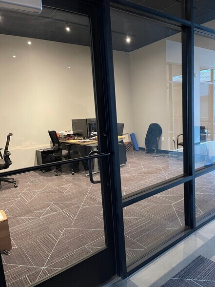 More Photos Of 14629 S Porter Rockwell Blvd, Bluffdale Showroom For Lease