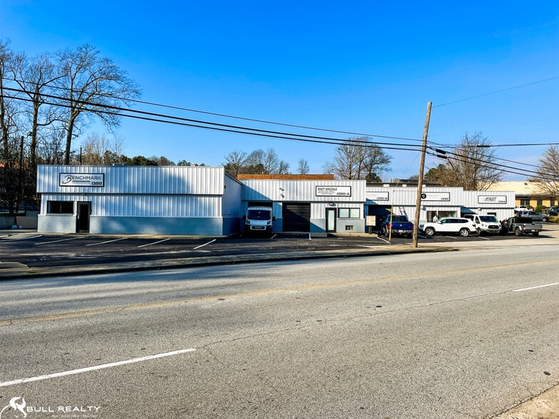 More Photos Of 1388 Chattahoochee Ave, Atlanta Light Distribution For Lease
