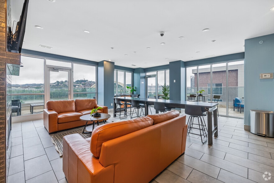 More Photos Of 100 Aqua Way, Newport Apartments For Lease