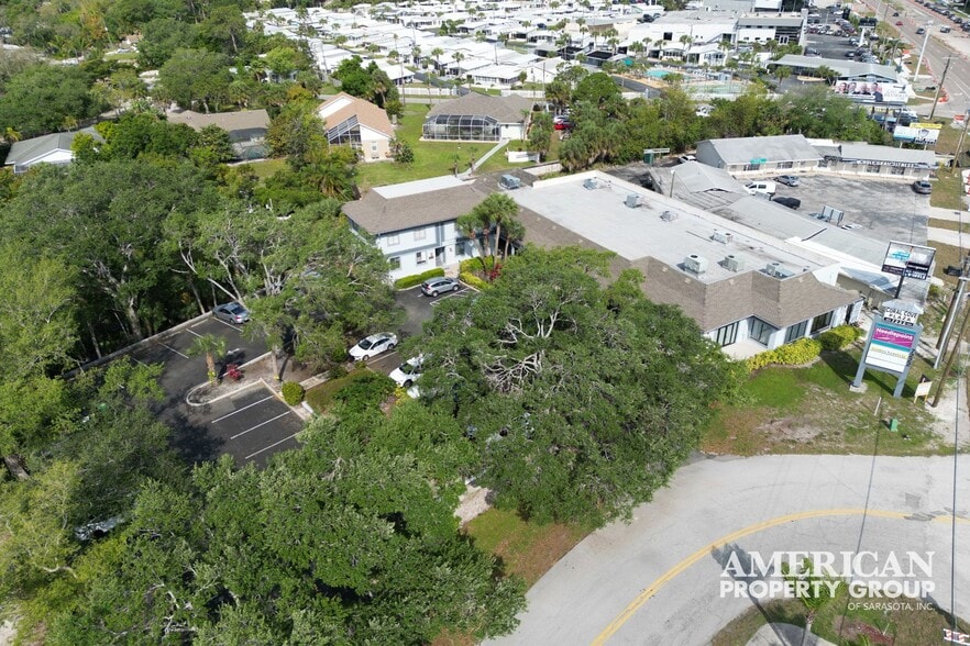 More Photos Of 7222 S Tamiami Trl, Sarasota General Retail For Lease