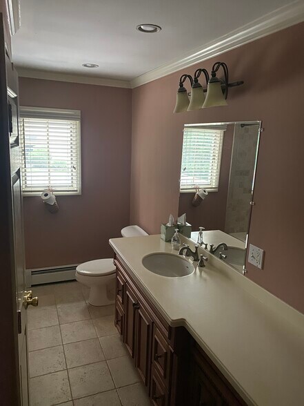 More Photos Of , Derby Unknown For Sale