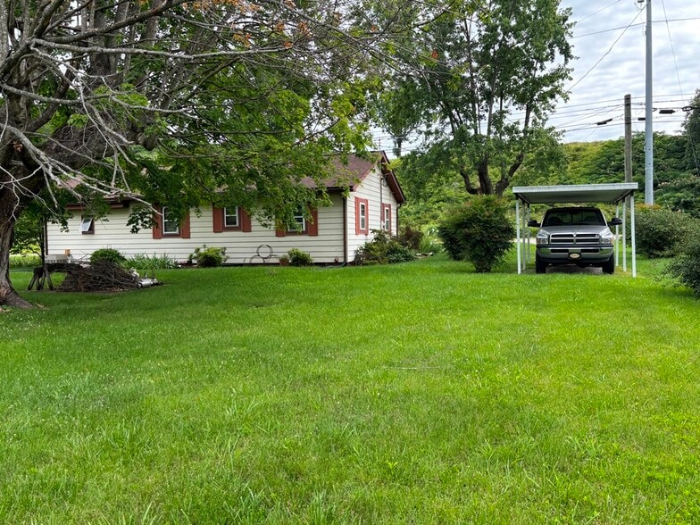 More Photos Of 3306 Teaster Ln, Pigeon Forge Flex For Sale
