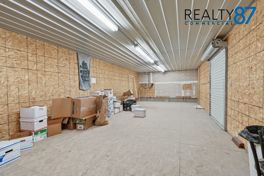 More Photos Of 1004 Grant St, Manchester Warehouse For Sale