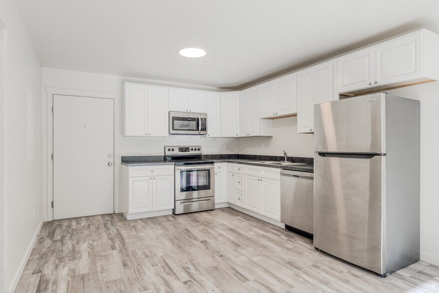 More Photos Of 128 E Evergreen Dr, Kalispell Apartments For Sale