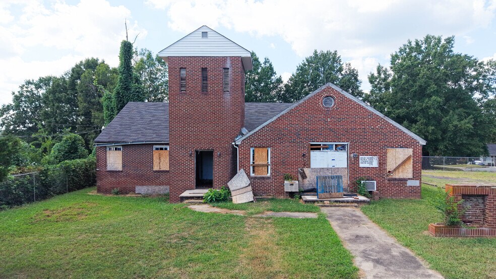 More Photos Of 1326 N Main St, Winston-Salem Specialty For Sale