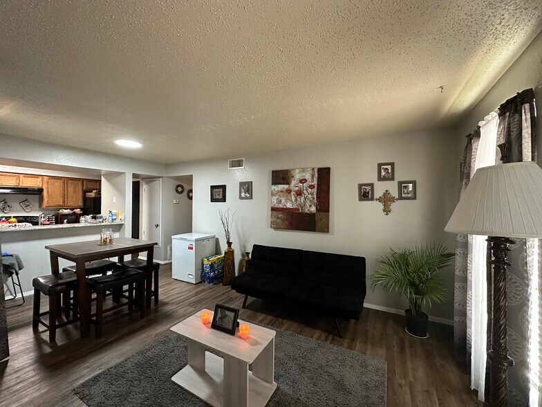 More Photos Of 1001 Westside Pky, Atoka Apartments For Sale