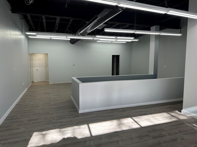 More Photos Of 770 Middle Neck Rd, Great Neck Unknown For Lease