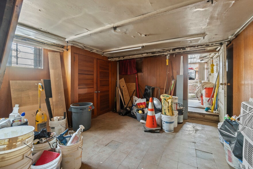 More Photos Of 2541 St Paul St, Baltimore Office For Sale