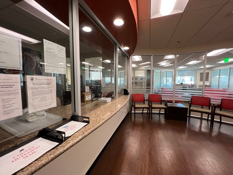 More Photos Of 420 E 3rd St, Los Angeles Medical For Lease