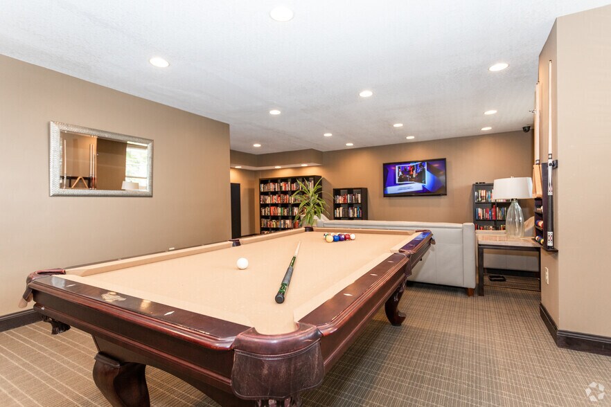 More Photos Of 2040 Lehigh St, Easton Apartments For Lease