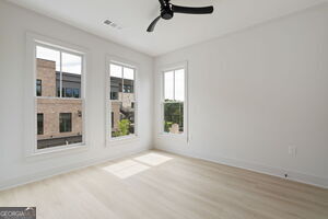 More Photos Of 68 Linton St, Woodstock Apartments For Sale