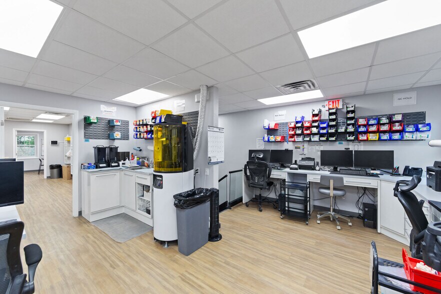 More Photos Of 874 Pompton Ave, Cedar Grove Medical For Sale
