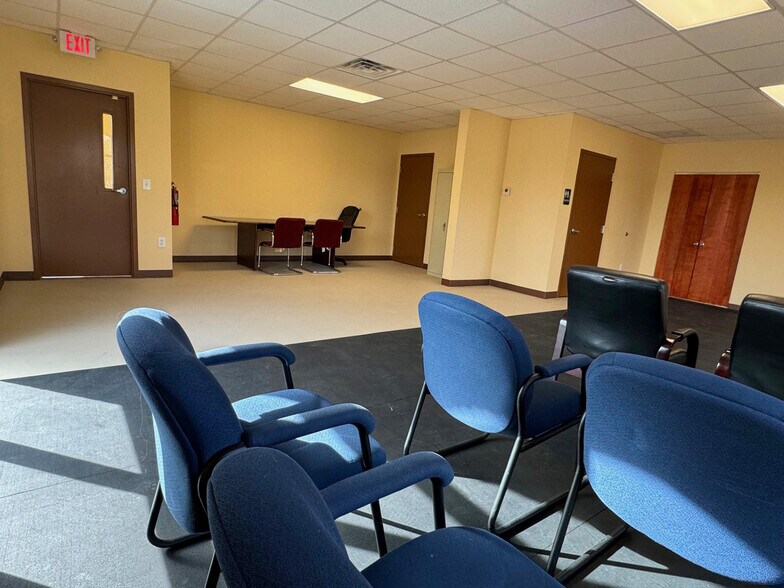 More Photos Of 1930 Powder Springs Rd, Marietta Medical For Lease