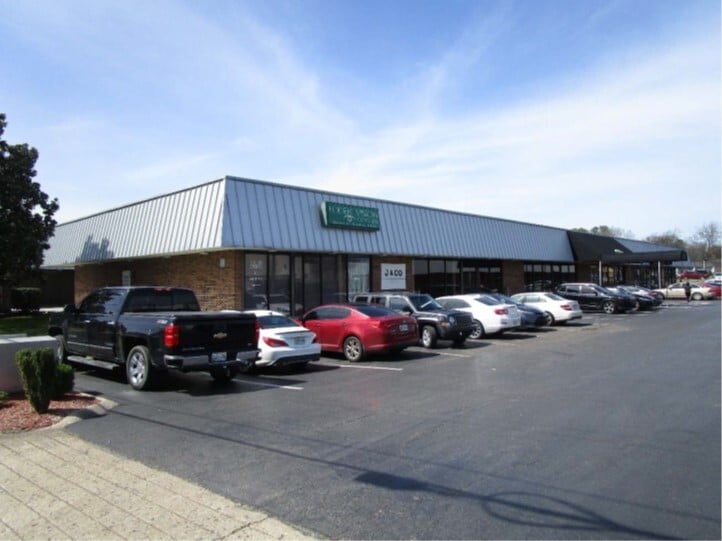 More Photos Of 907 Rivergate Pky, Goodlettsville Unknown For Lease