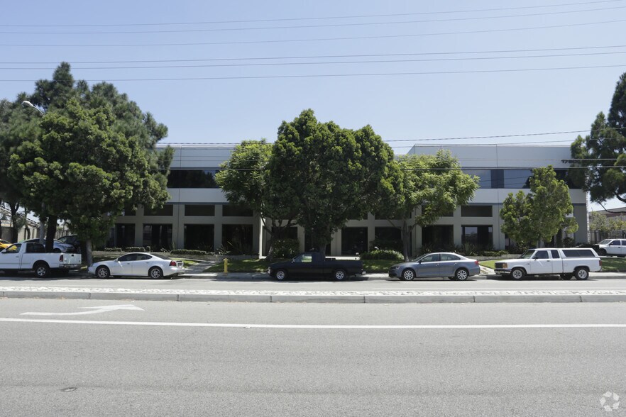 More Photos Of 17800 S Main St, Gardena Manufacturing For Lease