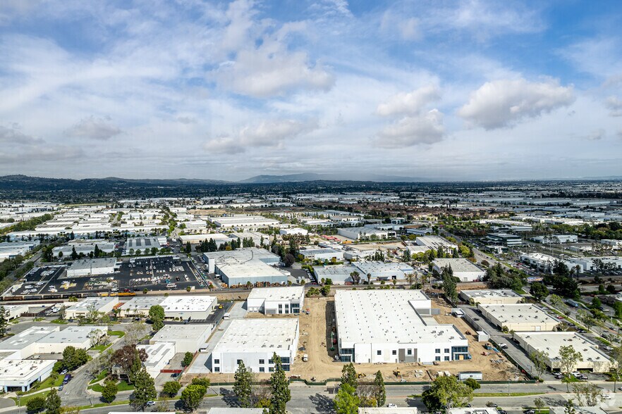 More Photos Of 9920 Pioneer Blvd, Santa Fe Springs Unknown For Lease