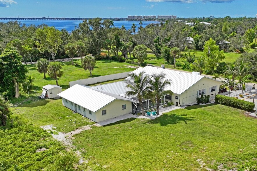 More Photos Of 315 Addison Dr, Punta Gorda Assisted Living For Sale