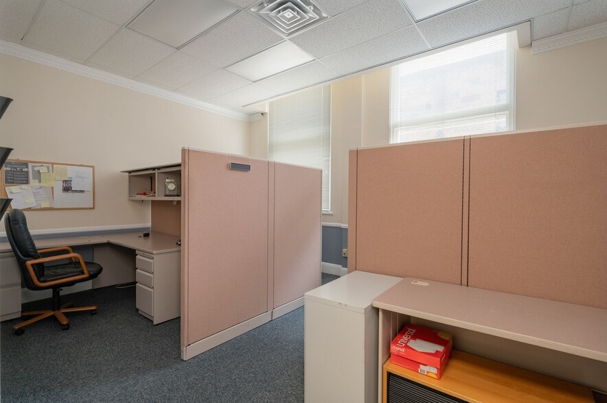 More Photos Of 22 South St, Morristown Office For Lease