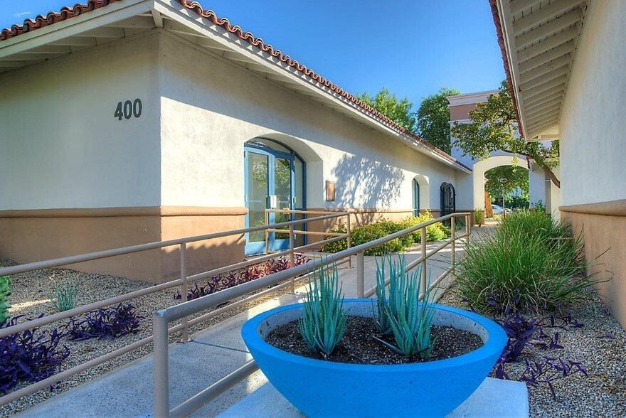 More Photos Of 10900 N Scottsdale Rd, Scottsdale Medical For Lease