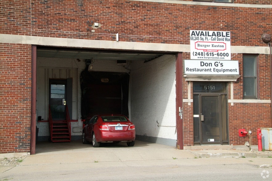 More Photos Of 5105-5151 Loraine St, Detroit Warehouse For Sale