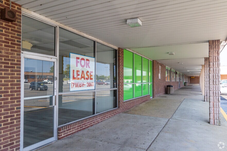 More Photos Of 1-196 Penn Mart Shoppnig Ctr, New Castle Unknown For Lease