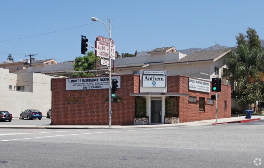 More Photos Of 550 S Glenoaks Blvd, Burbank Office For Sale