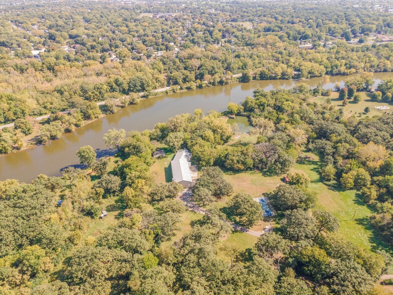 More Photos Of 1626 State Route 31, Oswego Specialty For Sale