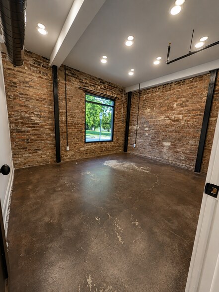 More Photos Of 413 Spears Ave, Chattanooga Loft Creative Space For Lease