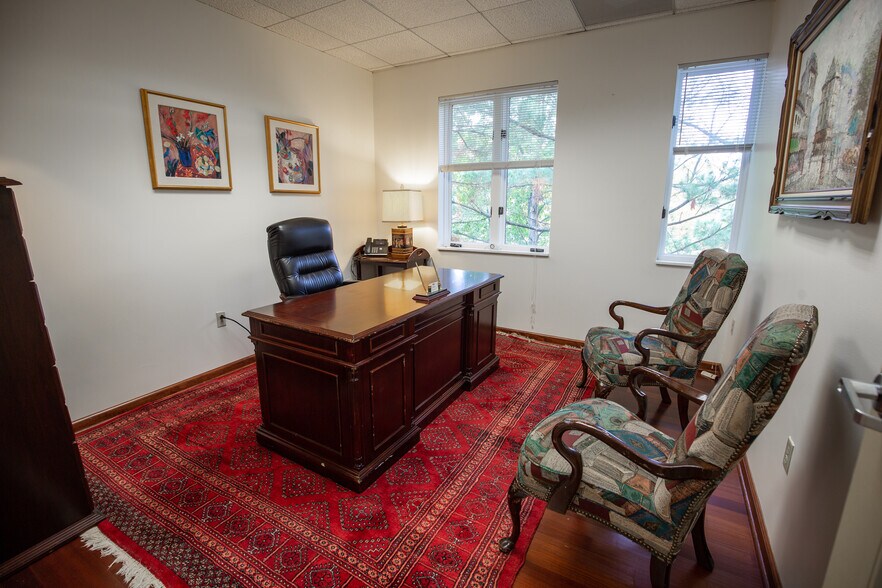 More Photos Of 100 Canal Pointe Blvd, Princeton Medical For Lease