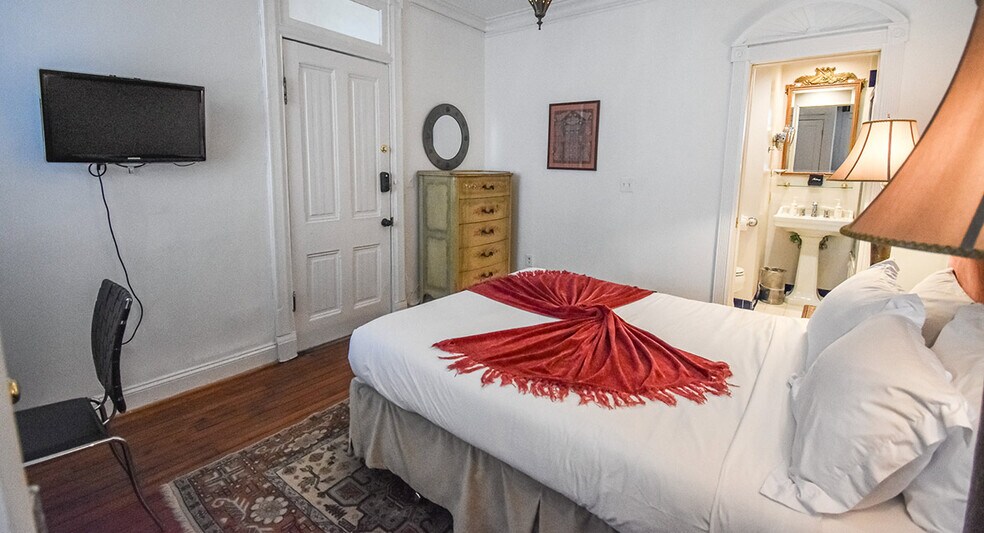 More Photos Of 1604 19th St NW, Washington Specialty For Sale