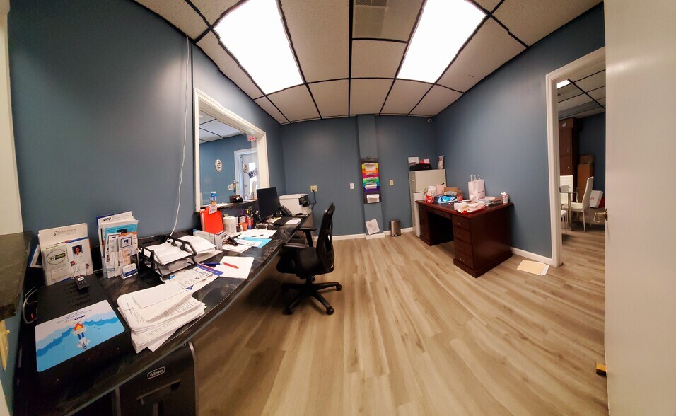 More Photos Of 1403 Medical Plaza Dr, Sanford Medical For Sale