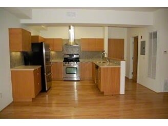 More Photos Of 8 Brooks Ave, Venice Apartments For Lease
