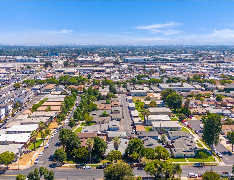 More Photos Of 1147 W D St, Ontario Multifamily For Sale