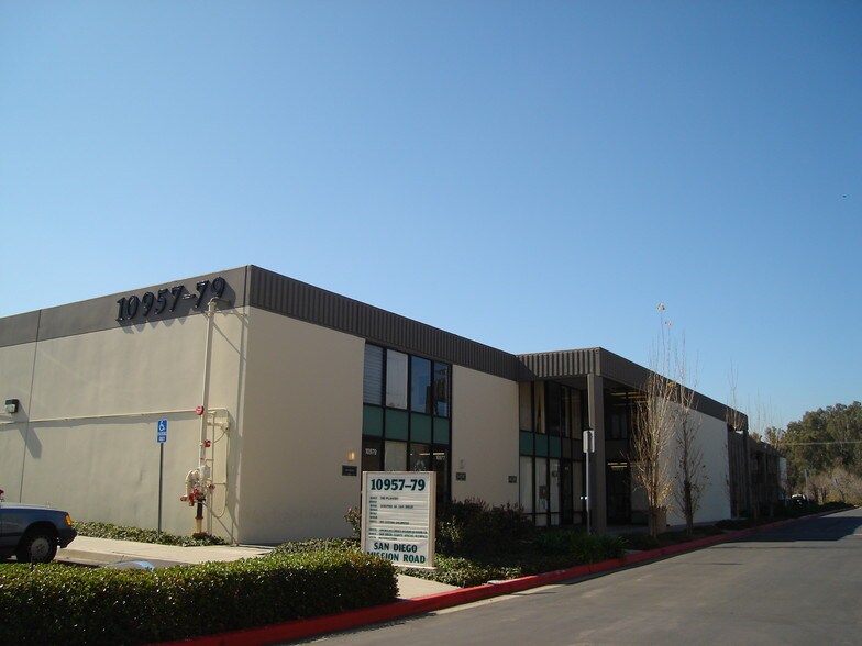 More Photos Of 5980 Fairmount Ave, San Diego Warehouse For Lease