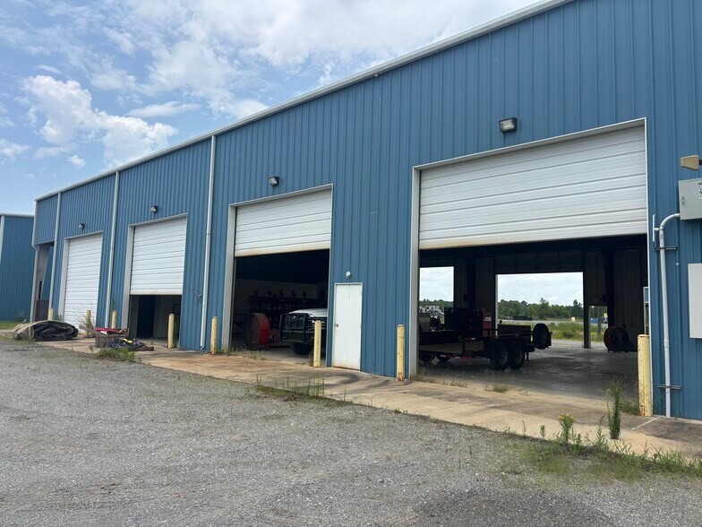 More Photos Of 6040 Highway 175, Frierson Warehouse For Lease