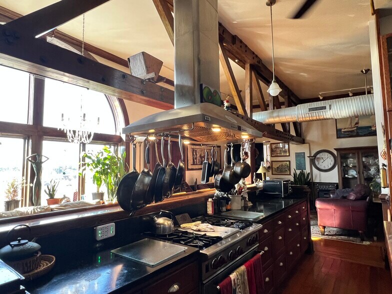 More Photos Of 500 Arendell St, Morehead City Hospitality For Sale