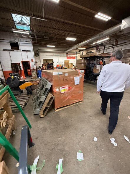 More Photos Of 3030 Crain Hwy, Upper Marlboro Auto Dealership For Sale