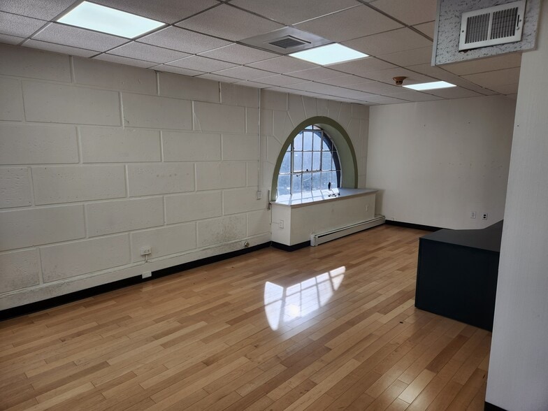 More Photos Of 440 60th St, West New York Apartments For Lease