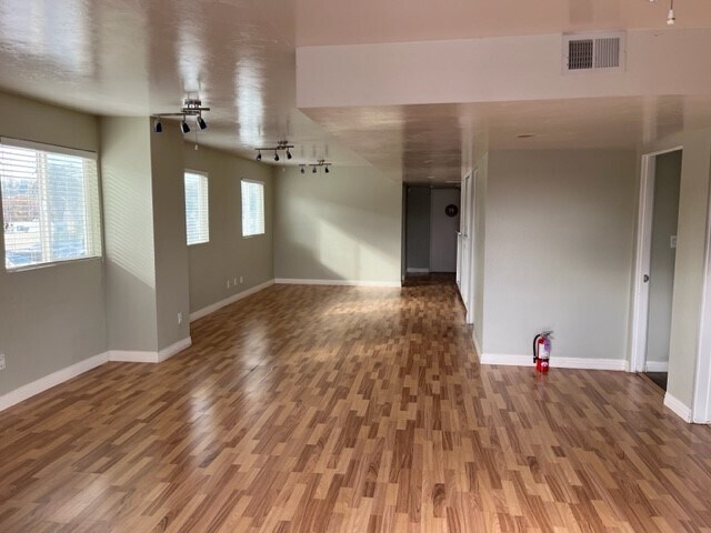 More Photos Of 275 W Madison Ave, El Cajon Medical For Sale