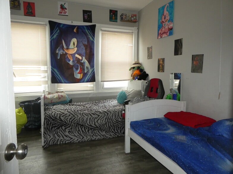 More Photos Of , Philadelphia Unknown For Sale