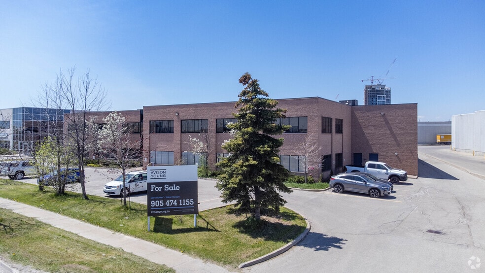 More Photos Of 1500 Creditstone Rd, Vaughan Warehouse For Lease