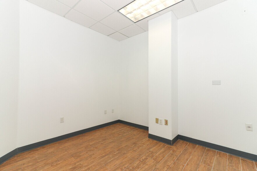 More Photos Of 6735 Conroy Windermere Rd, Orlando Medical For Sale